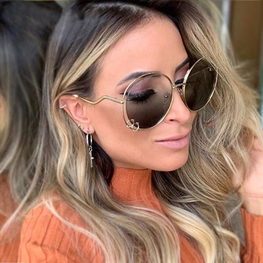 Circle Sunglasses w/Ring Detail